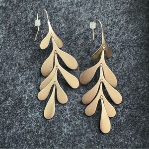 Elegant Gold Drop Earrings